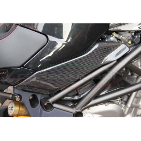 Flanc de reservoir gauche MV AGUSTA BRUTALE JUSQU’A 2010